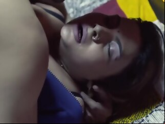 Indian amateur brunette pornstar